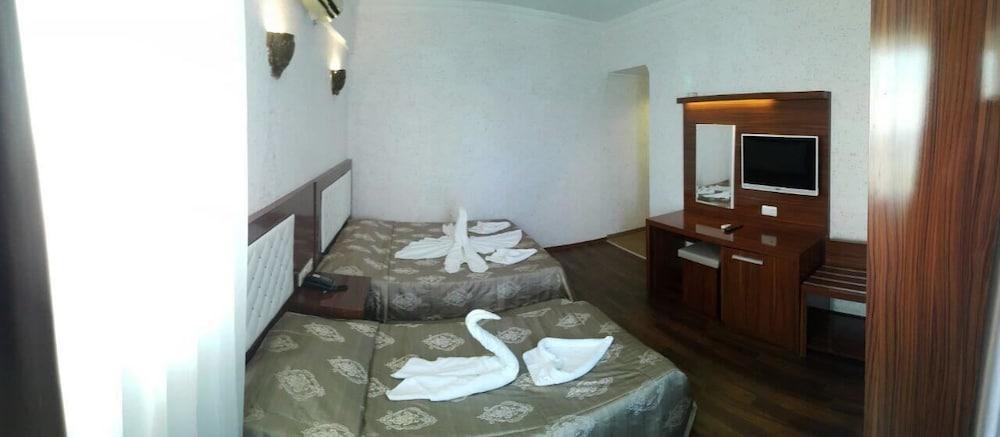 Club Bayar Beach Hotel อลันยา ภายนอก รูปภาพ