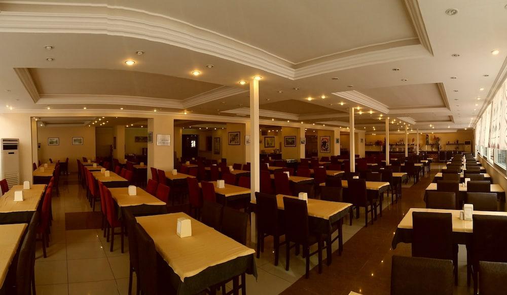 Club Bayar Beach Hotel อลันยา ภายนอก รูปภาพ