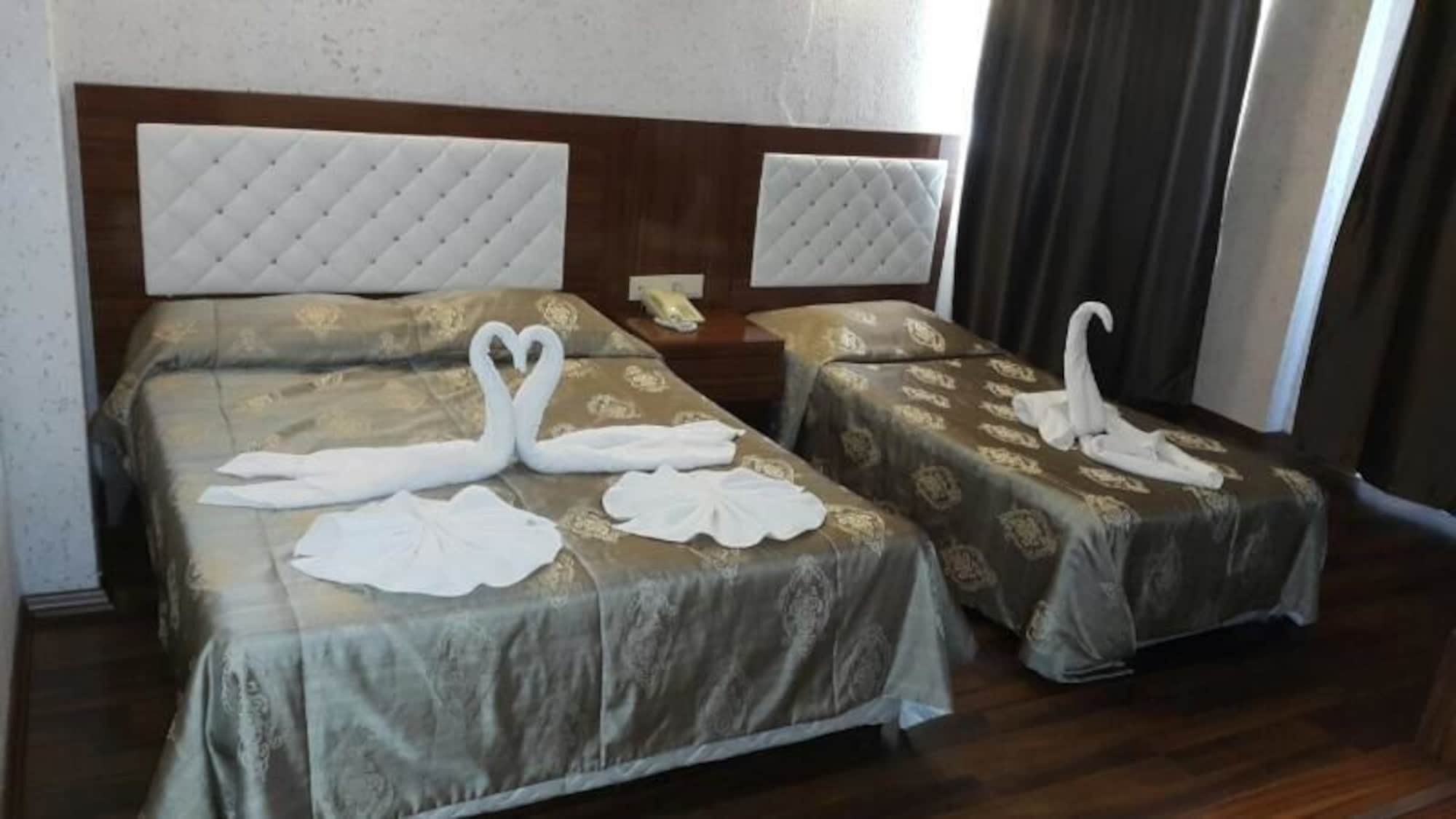 Club Bayar Beach Hotel อลันยา ภายนอก รูปภาพ